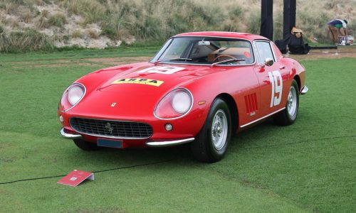 Cavallino Classic Middle East 2025: Abu Dhabi celebra l’eleganza senza tempo delle Ferrari.