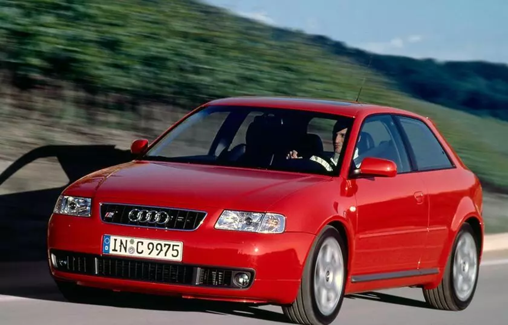 Audi A3, 30 anni di compatta premium che cambiò le regole del segmento.