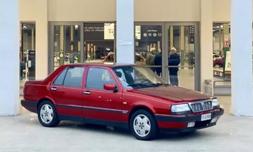 Lancia Thema 8.32: nel 2026 la berlina con cuore Ferrari compie 40 anni.
