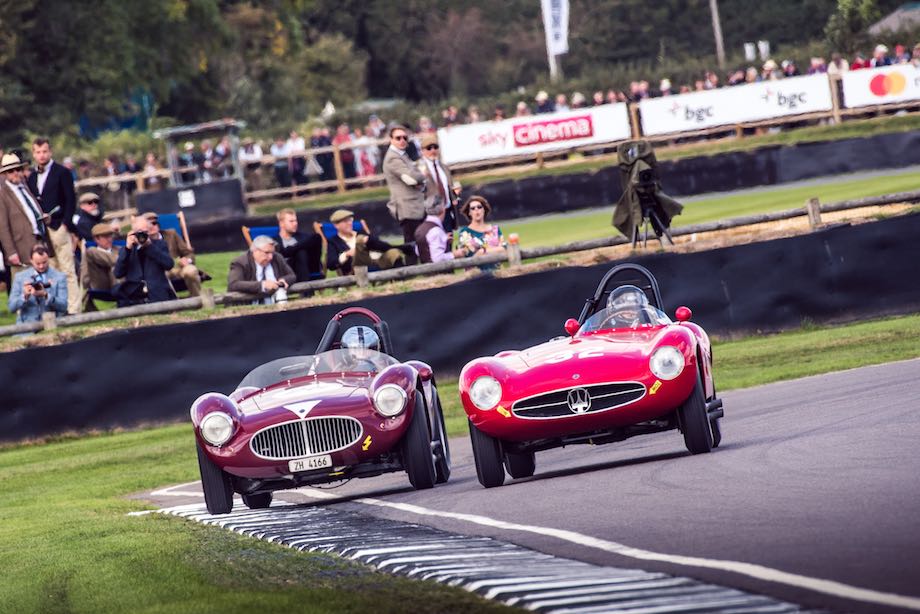 Goodwood Revival celebra i 100 anni Maserati: la Dolce Vita conquista l’Inghilterra.