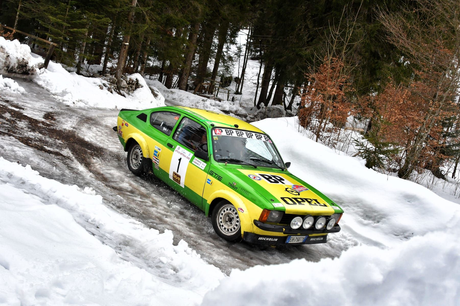 Cinque sigilli di grandezza: Seno eterno re della Coppa Bettega.