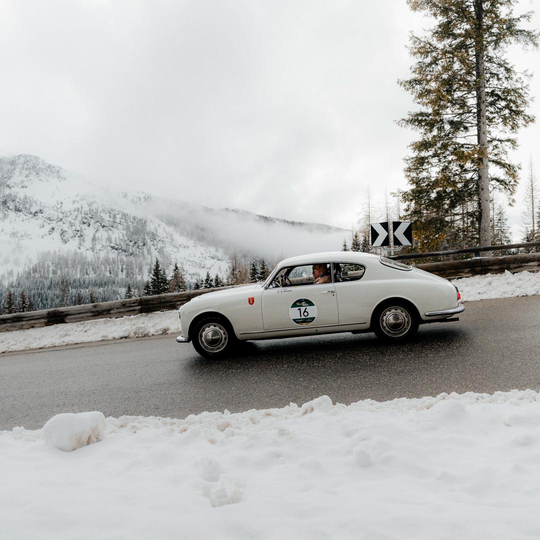 WinteRace Cortina 2026: il fascino dell’inverno tra motori, passi e silenzi.