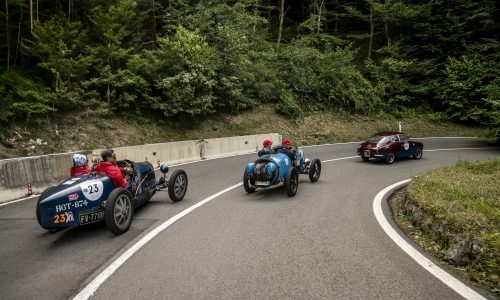 1000 Miglia 2026, il viaggio continua: la corsa più bella del mondo racconta ancora l’Italia.