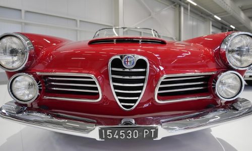 “Un giro per un sorriso”: quando le auto storiche diventano speranza.
