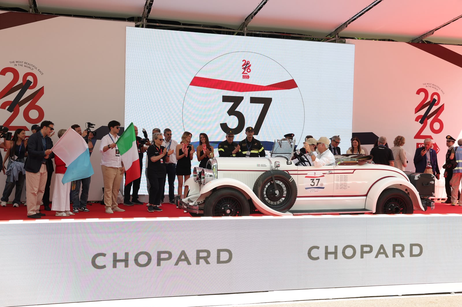 1000 Miglia 2026, la Freccia Rossa ha preso il volo.