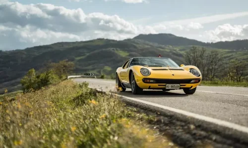 Lamborghini Miura SV: 55 anni della prima “Super Veloce” che ha fatto la storia delle supercar.
