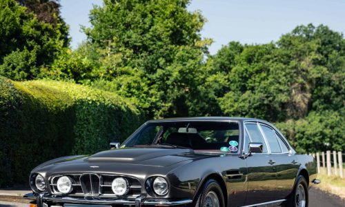 Aston Martin V8 Lagonda Serie Uno del 1974: una delle sette costruite, con motore RSW da 7 litri.