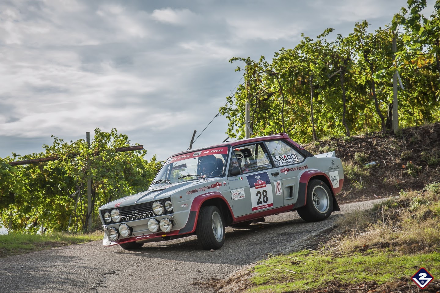 Due Valli Historic 2026, oltre cento iscritti: a Soave tornano le grandi protagoniste del rally storico.