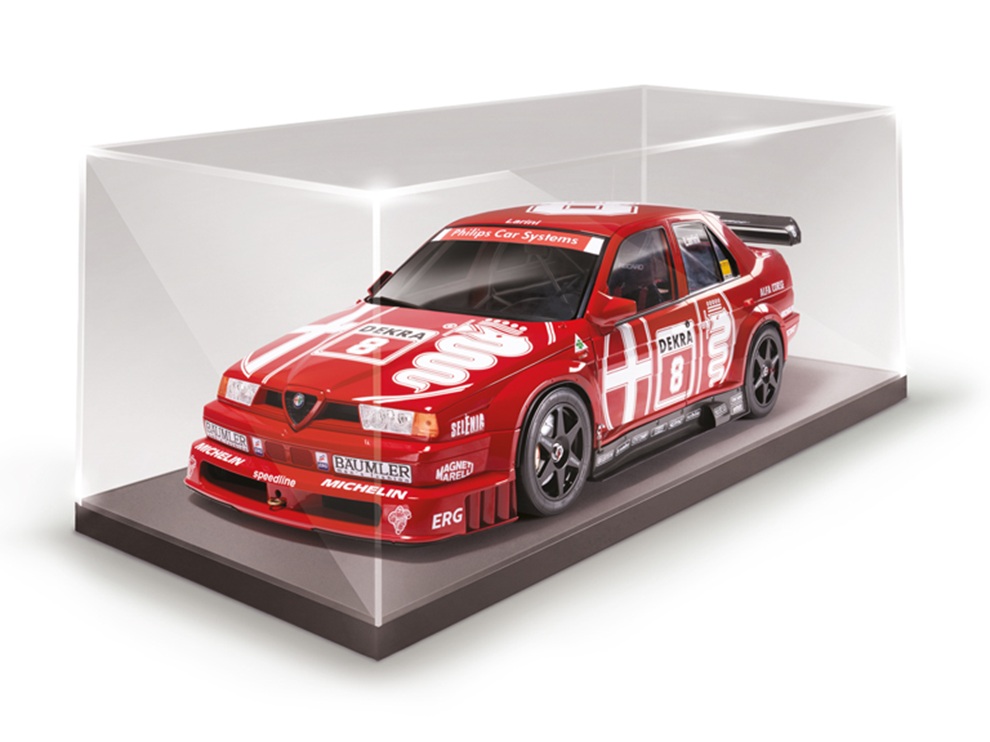 Alfa Romeo 155 V6 TI DTM 1993: il modello in scala 1:8 da costruire dedicato a Nicola Larini.